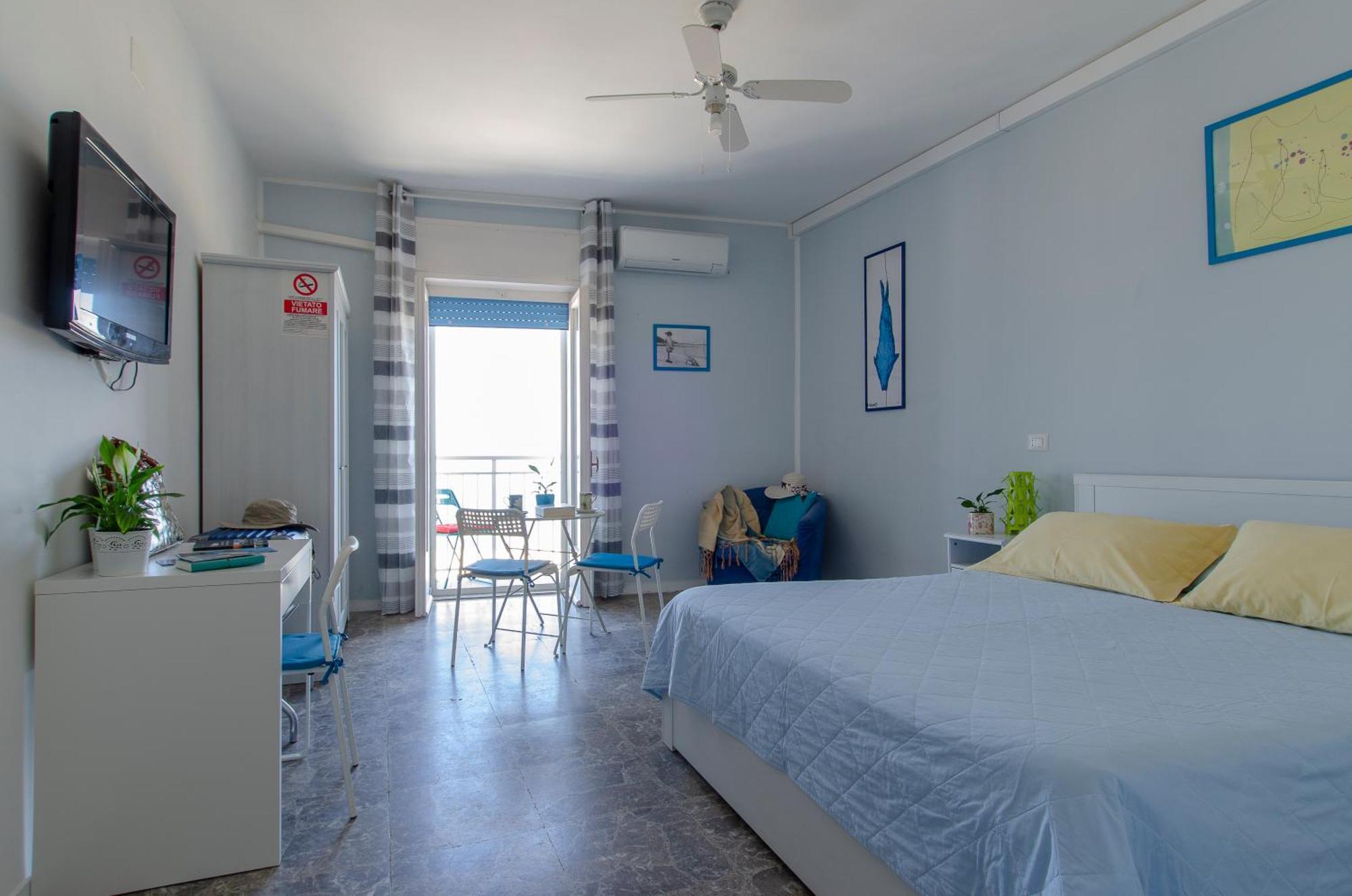 La Finestra Sul Castello B&B Termoli Exterior foto